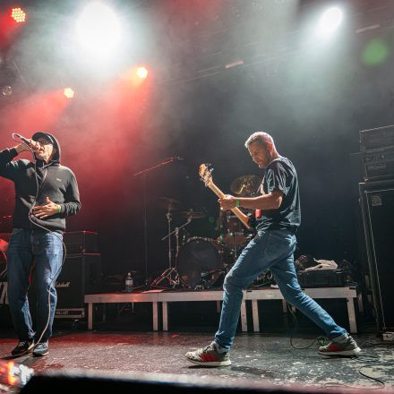 Agnostic Front & Battery & Alive Inside