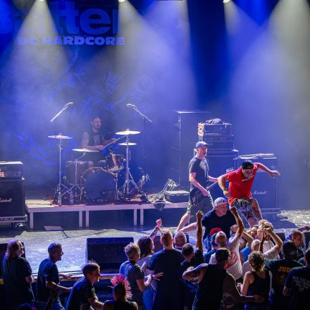 Agnostic Front & Battery & Alive Inside