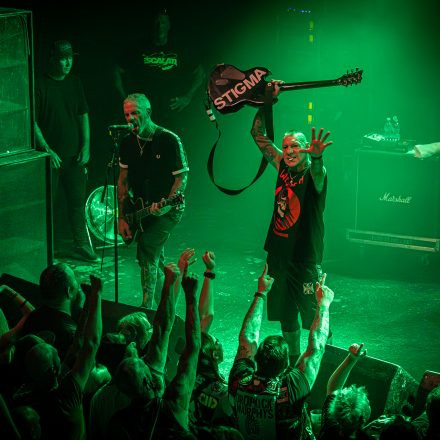 Agnostic Front & Battery & Alive Inside