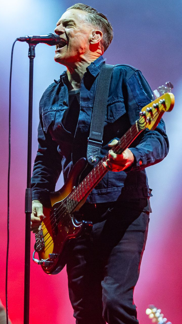 Bryan Adams