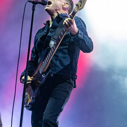 Bryan Adams