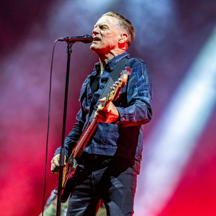 Bryan Adams