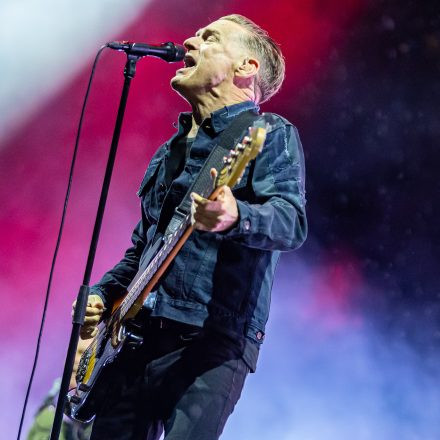 Bryan Adams