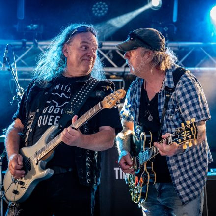 Thunderjunkies | Izy Riff & The Lucky Boys