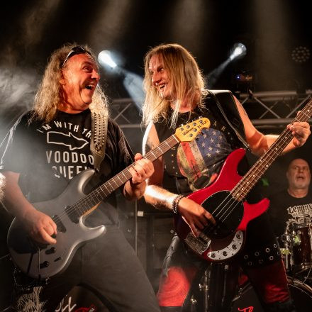 Thunderjunkies | Izy Riff & The Lucky Boys
