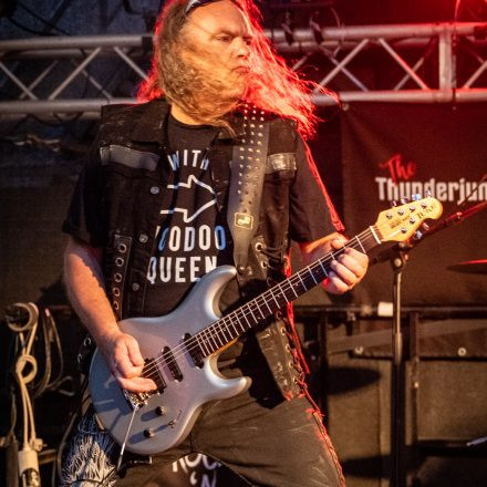 Thunderjunkies | Izy Riff & The Lucky Boys