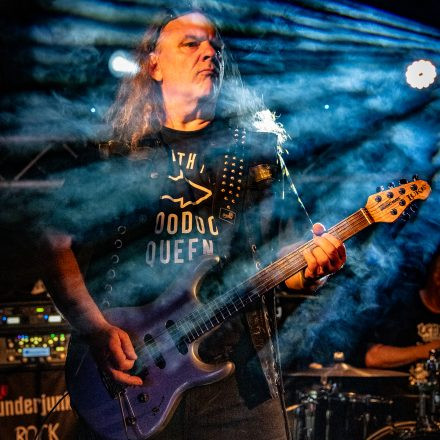 Thunderjunkies | Izy Riff & The Lucky Boys