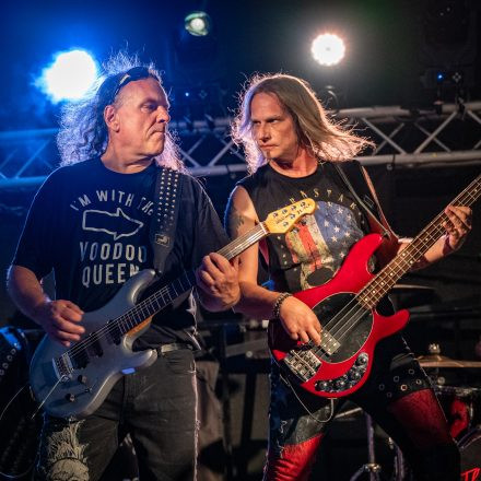Thunderjunkies | Izy Riff & The Lucky Boys