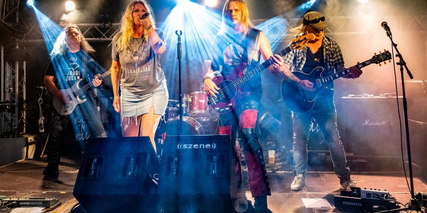 Thunderjunkies | Izy Riff & The Lucky Boys