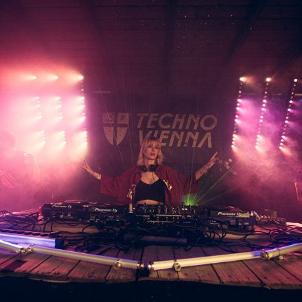 Techno am Wasser
