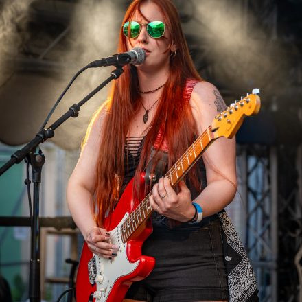 Thunderjunkies | Izy Riff & The Lucky Boys