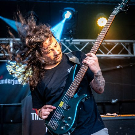 Thunderjunkies | Izy Riff & The Lucky Boys