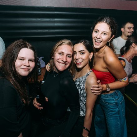 90ies & 2000s Club - Back for Good!