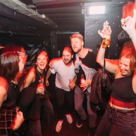 90ies & 2000s Club - Back for Good!