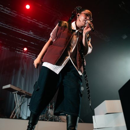 Lauren Spencer Smith