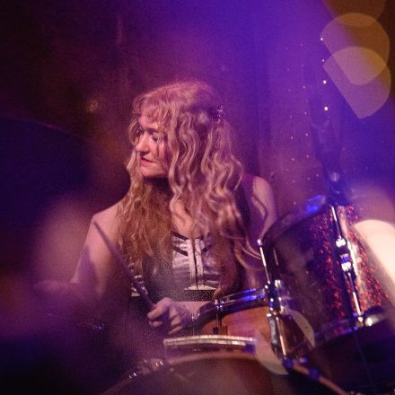 L.A. WITCH (Support: The Zew)