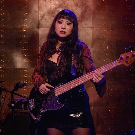 L.A. WITCH (Support: The Zew)