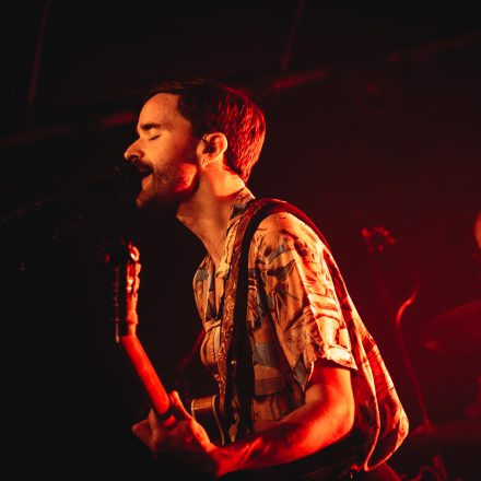 Gizmo Varillas | Support: Bon Jour