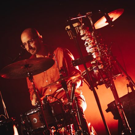 Gizmo Varillas | Support: Bon Jour