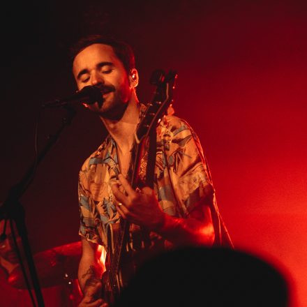 Gizmo Varillas | Support: Bon Jour