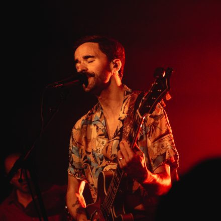 Gizmo Varillas | Support: Bon Jour