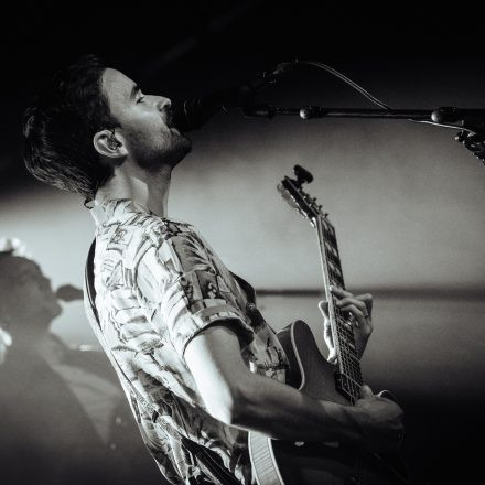 Gizmo Varillas | Support: Bon Jour