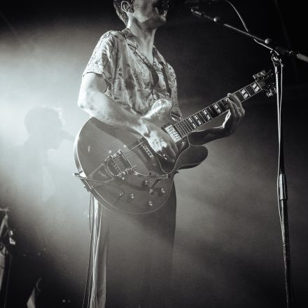 Gizmo Varillas | Support: Bon Jour