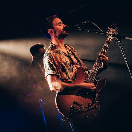 Gizmo Varillas | Support: Bon Jour