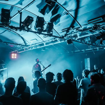 Gizmo Varillas | Support: Bon Jour