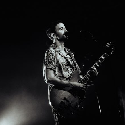 Gizmo Varillas | Support: Bon Jour