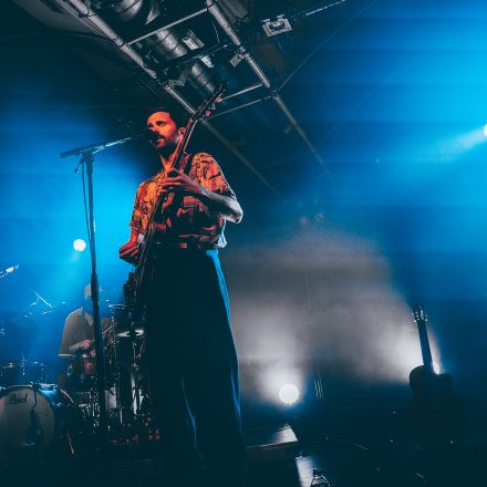 Gizmo Varillas | Support: Bon Jour