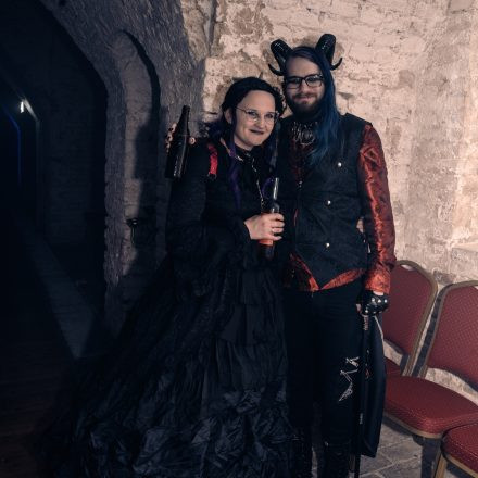 Schwarzer Reigen - Götterdämmerung