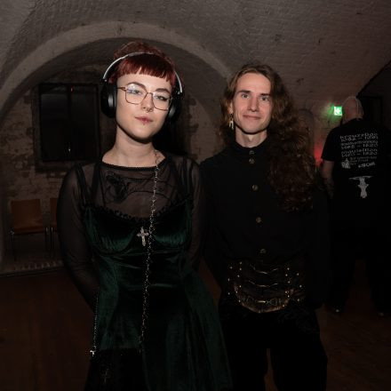 Schwarzer Reigen - Götterdämmerung