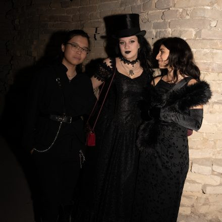 Schwarzer Reigen - Götterdämmerung