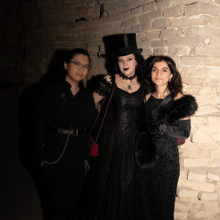 Schwarzer Reigen - Götterdämmerung