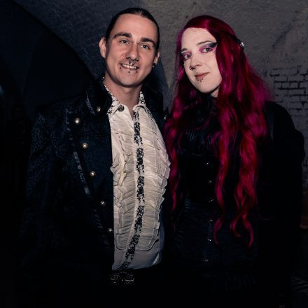 Schwarzer Reigen - Götterdämmerung