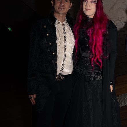 Schwarzer Reigen - Götterdämmerung