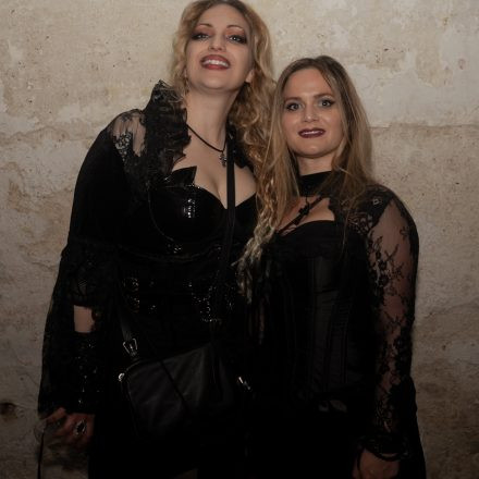 Schwarzer Reigen - Götterdämmerung