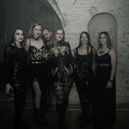 Schwarzer Reigen - Götterdämmerung