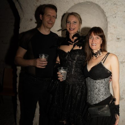 Schwarzer Reigen - Götterdämmerung