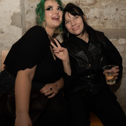 Schwarzer Reigen - Götterdämmerung