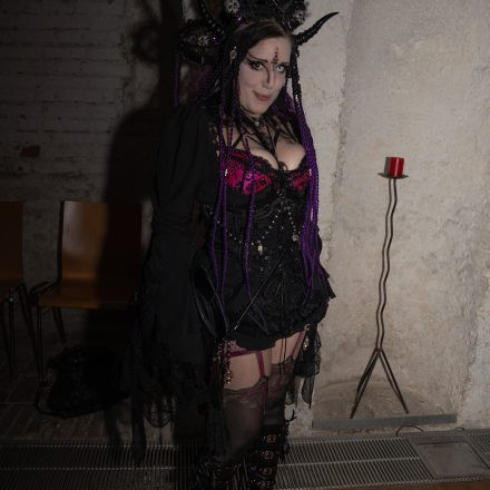 Schwarzer Reigen - Götterdämmerung