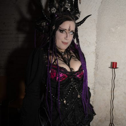 Schwarzer Reigen - Götterdämmerung