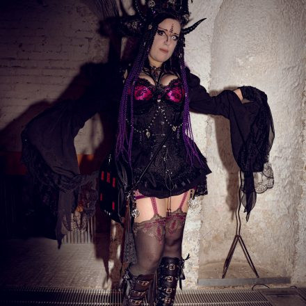 Schwarzer Reigen - Götterdämmerung