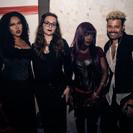 Schwarzer Reigen - Götterdämmerung