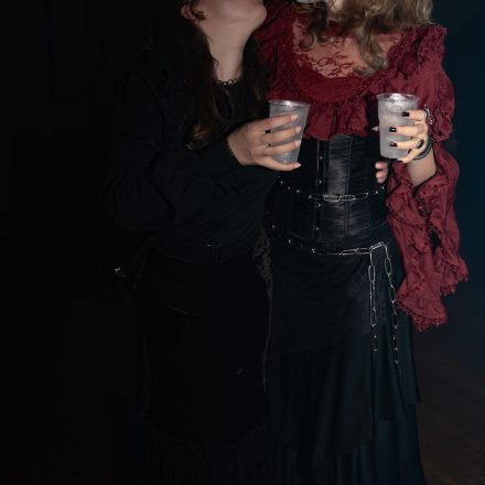 Schwarzer Reigen - Götterdämmerung