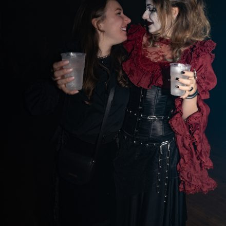 Schwarzer Reigen - Götterdämmerung