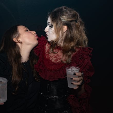 Schwarzer Reigen - Götterdämmerung