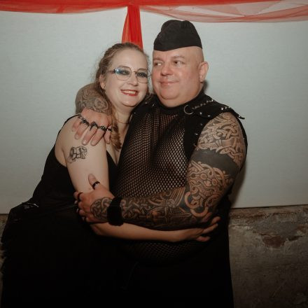 Schwarzer Reigen - Götterdämmerung