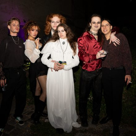 Schwarzer Reigen - Götterdämmerung